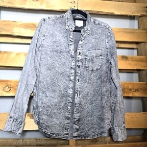 American Eagle Outfitters shirt Size:S Color:Gray